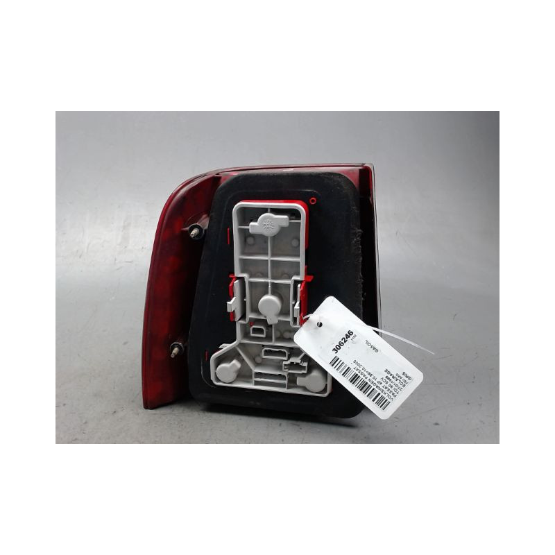 FEU ARRIERE DROIT VOLKSWAGEN PASSAT 96-2000
