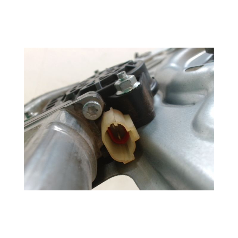 MECANISME+MOTEUR LEVE-GLACE ARRIERE GAUCHE HYUNDAI TUCSON BREAK I 2004-2010