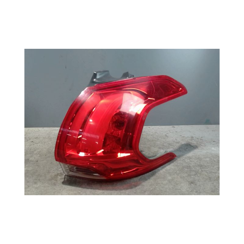 FEU ARRIERE DROIT PEUGEOT 2008