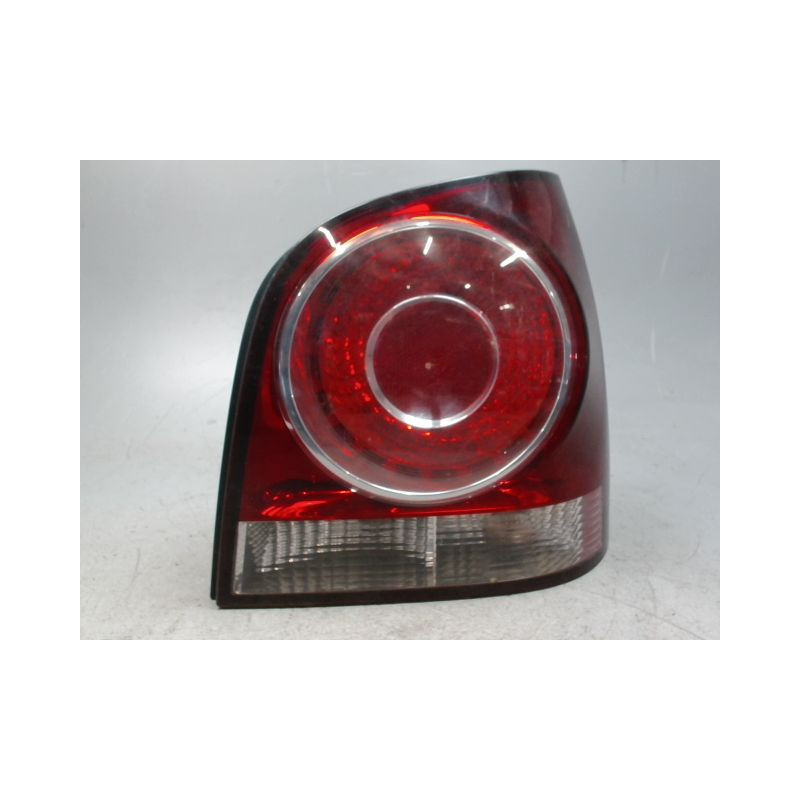 FEU ARRIERE DROIT VOLKSWAGEN POLO 2005-