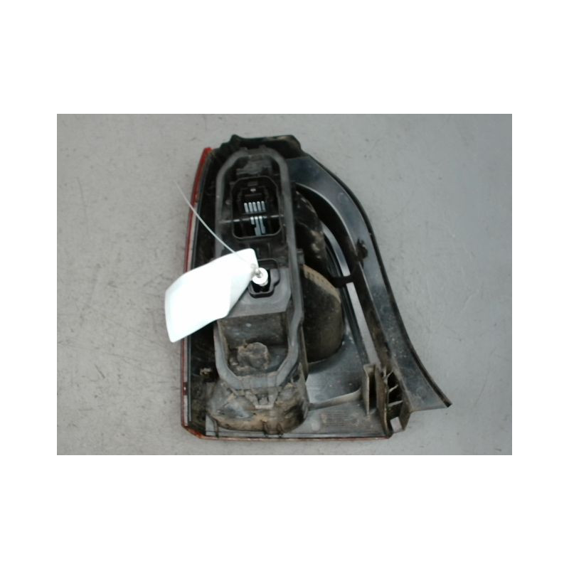 FEU ARRIERE DROIT RENAULT TWINGO 2 2007-