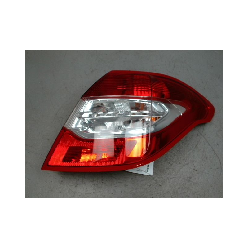 FEU ARRIERE DROIT CITROEN C4 2010-