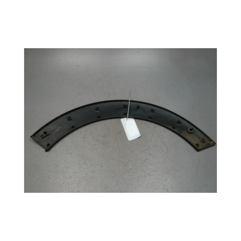 ELARGISSEUR AILE ARRIERE DROIT CITROEN C3