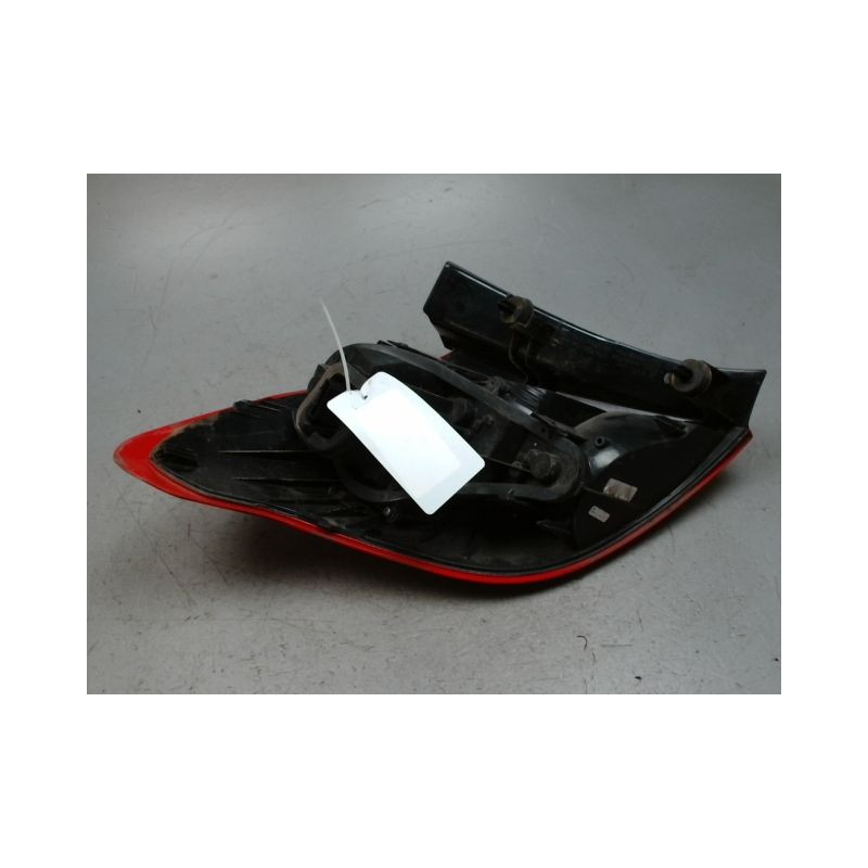 FEU ARRIERE DROIT CITROEN C4 2010-