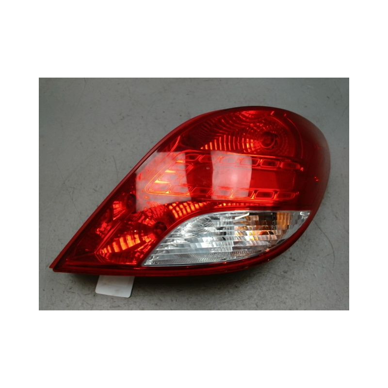 FEU ARRIERE DROIT PEUGEOT 207 5P
