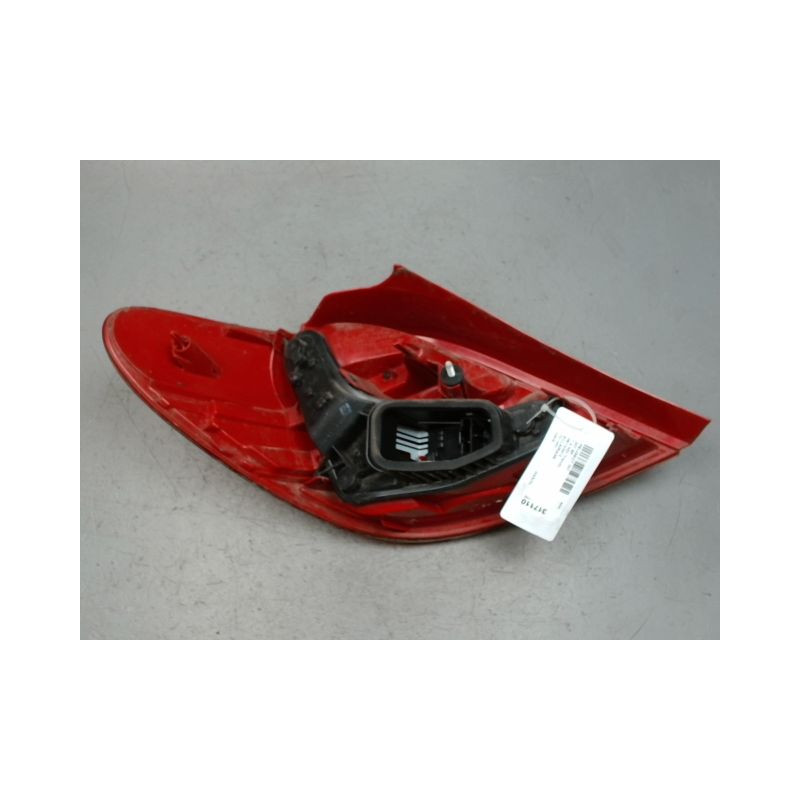 FEU ARRIERE DROIT PEUGEOT 207 5P