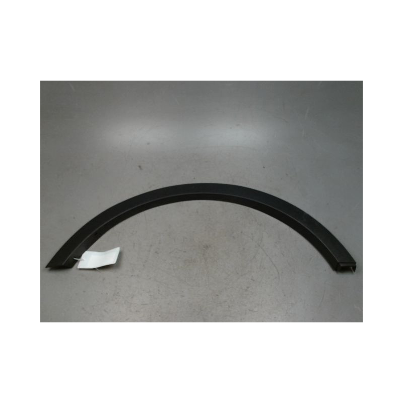 ELARGISSEUR AILE ARRIERE DROIT FORD KUGA