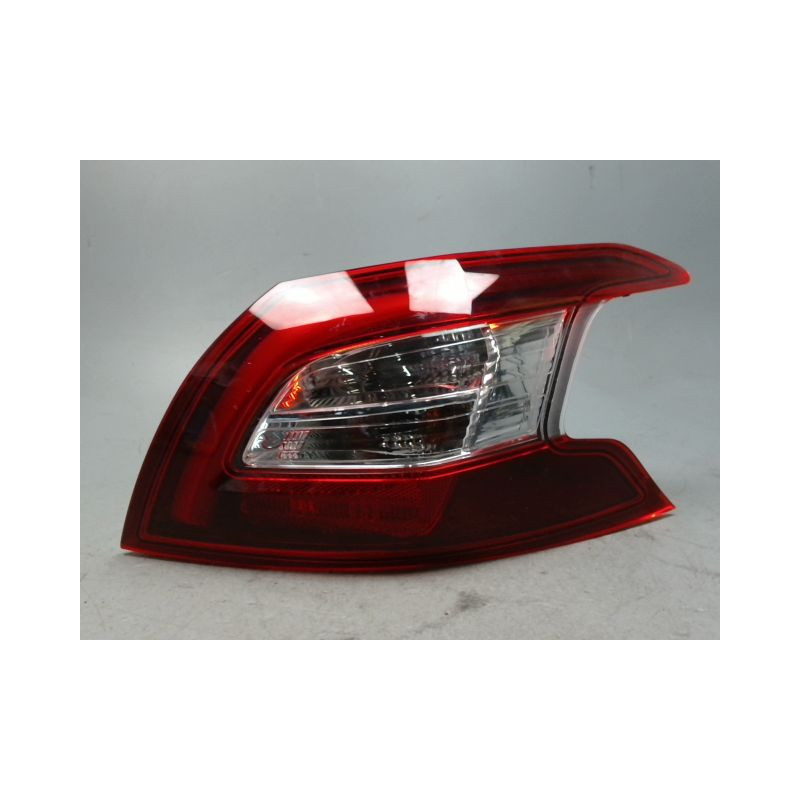 FEU ARRIERE DROIT PEUGEOT 308
