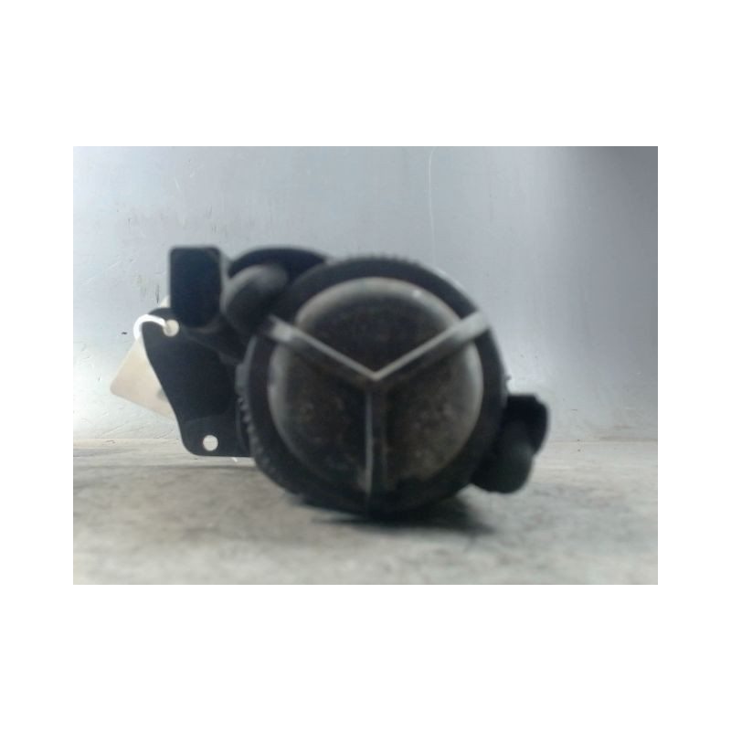 PHARE ANTIBROUILLARD AVANT DROIT AUDI A6 97-2001