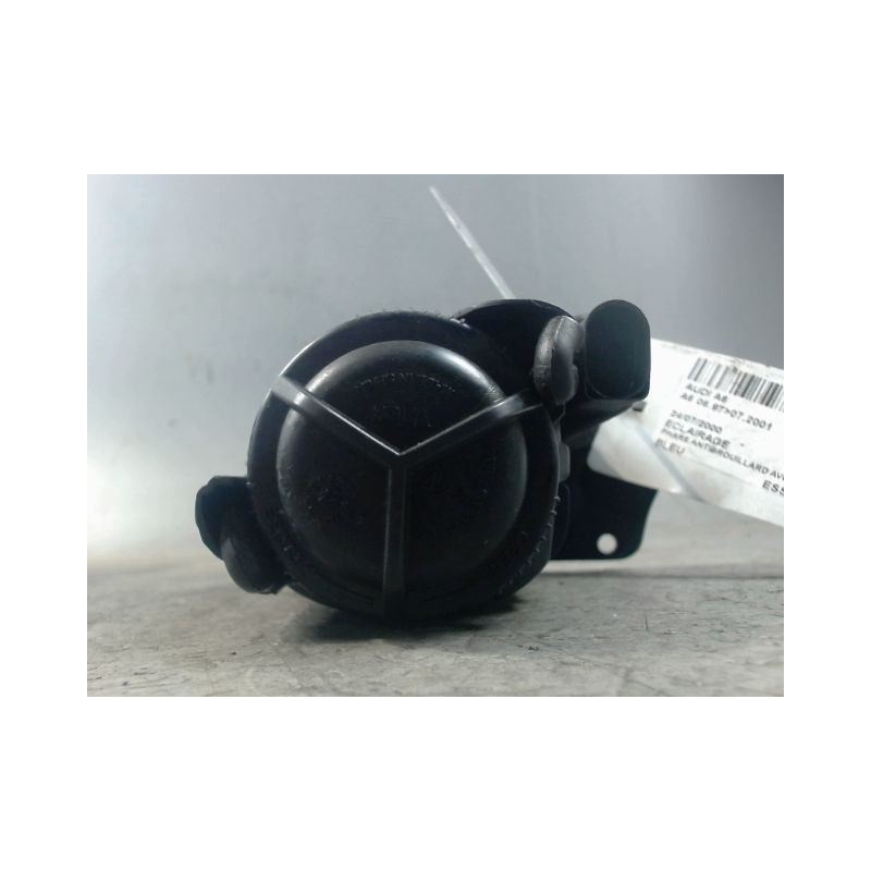 PHARE ANTIBROUILLARD AVANT GAUCHE AUDI A6 97-2001