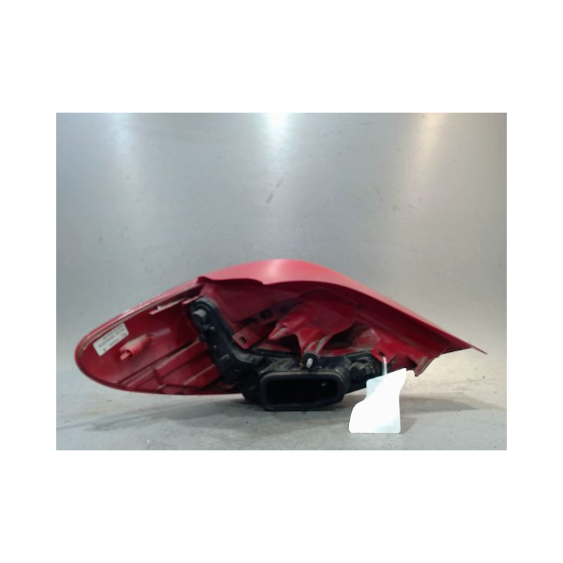 FEU ARRIERE DROIT PEUGEOT 207