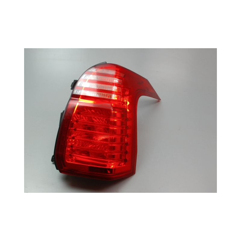 FEU ARRIERE DROIT PEUGEOT 5008 MONOSP. I Phase 1 2009-2013