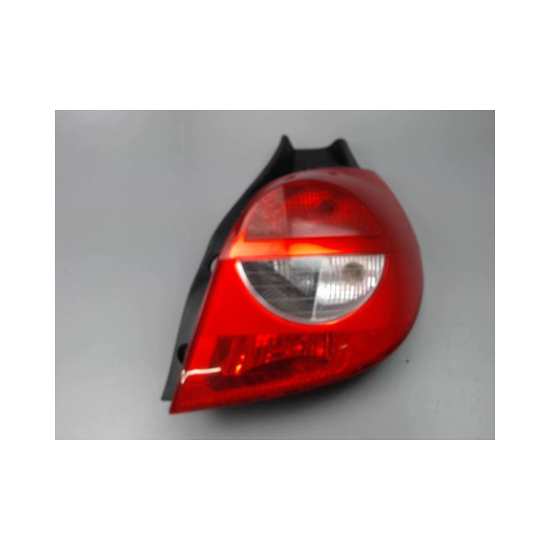 FEU ARRIERE DROIT RENAULT CLIO III Phase 1 2005-2009