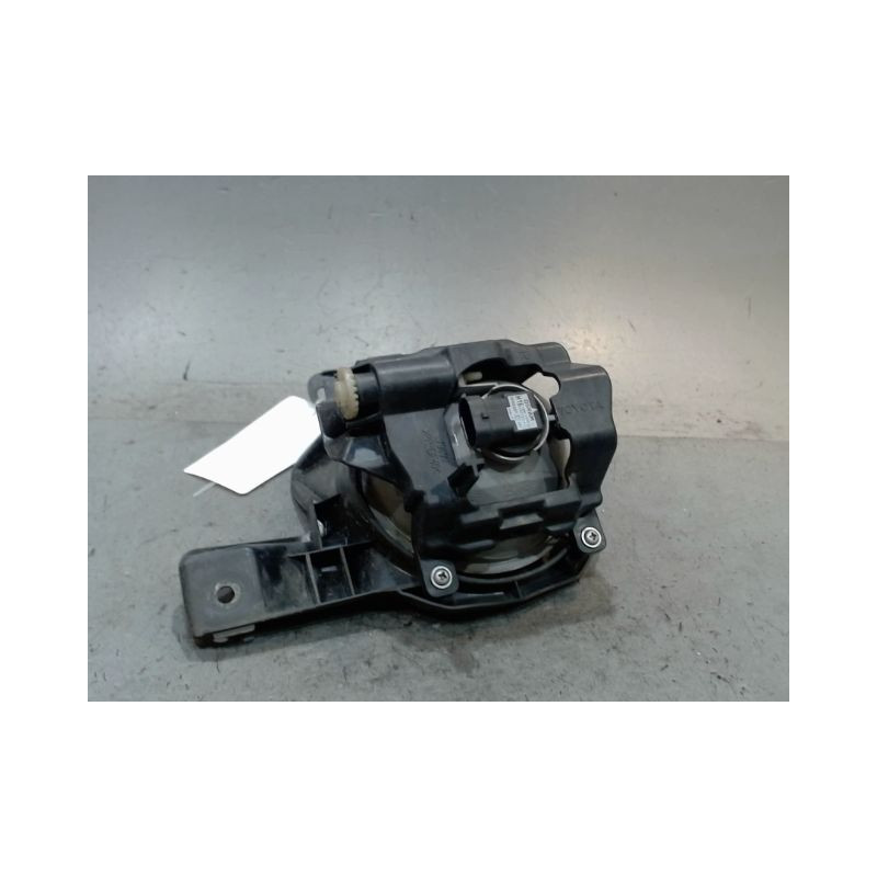 PHARE ANTIBROUILLARD AVANT DROIT TOYOTA RAV4
