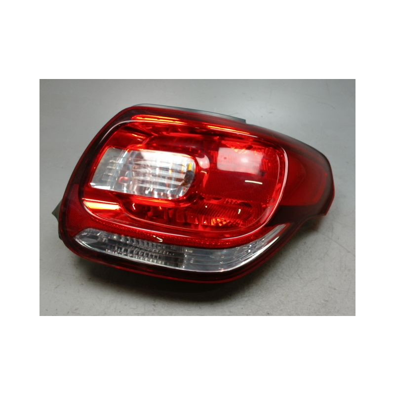 FEU ARRIERE DROIT CITROEN DS3 2009-