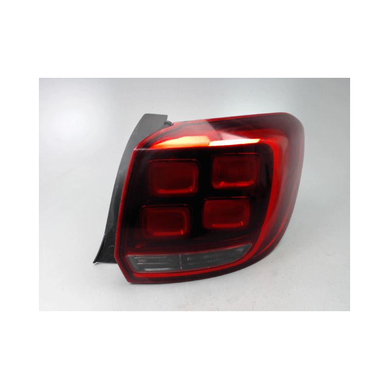 FEU ARRIERE DROIT DACIA SANDERO II Phase 1 2012-...