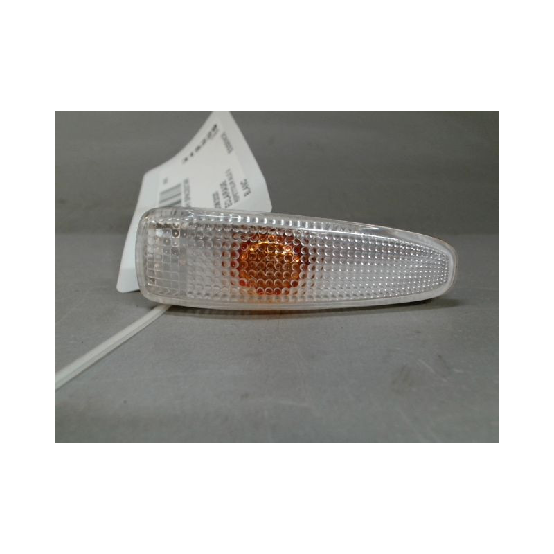 REPETITEUR AILE GAUCHE MITSUBISHI SPACESTAR