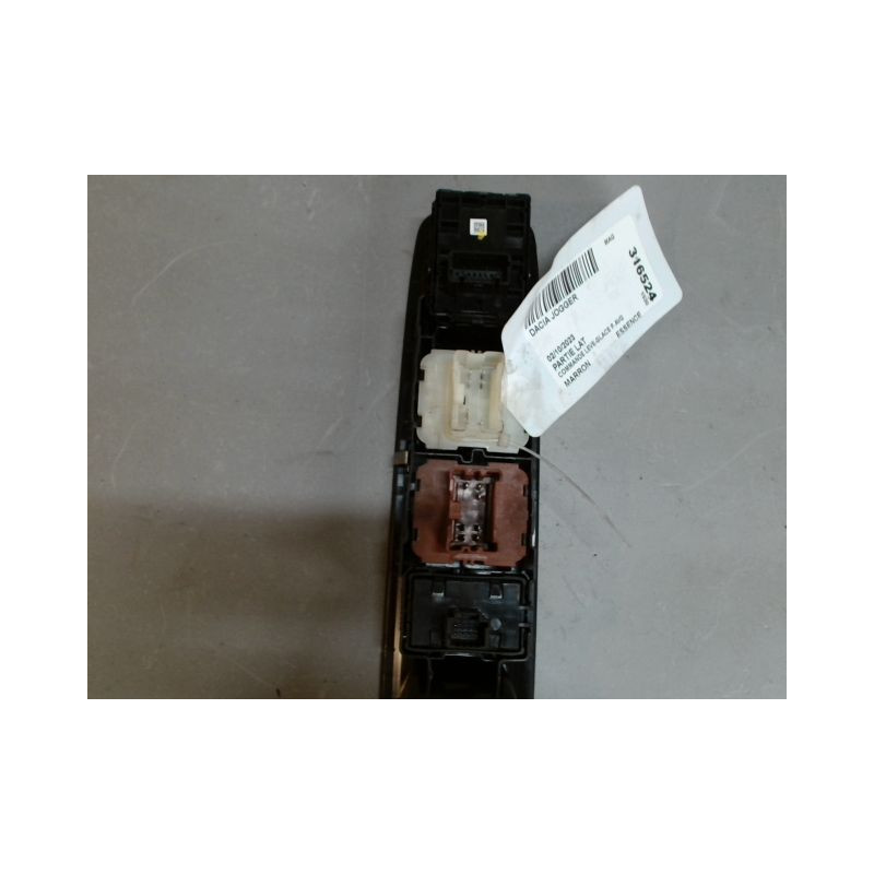 COMMANDE LEVE-GLACE PORTE AVG DACIA JOGGER