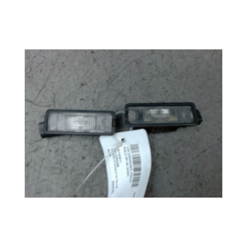 ECLAIREUR PLAQUE DE POLICE VOLKSWAGEN POLO 2009-