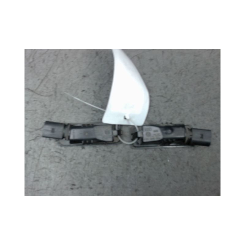 ECLAIREUR PLAQUE DE POLICE VOLKSWAGEN POLO 2009-