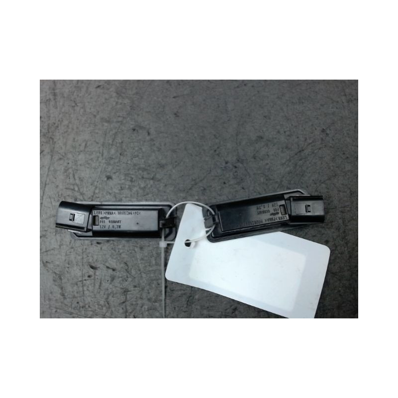 ECLAIREUR PLAQUE DE POLICE VOLKSWAGEN GOLF VII