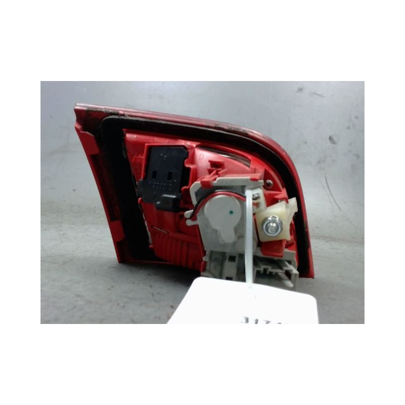 FEU ARRIERE INTERIEUR DROIT AUDI A3 SPORTBACK
