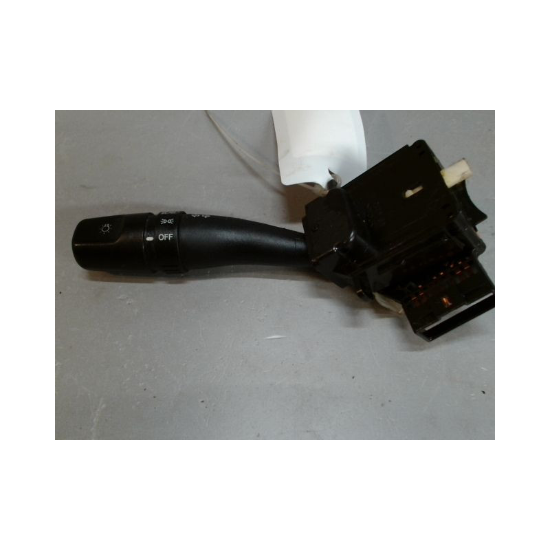 COMMANDE CLIGNOTANT KIA CERATO 5P