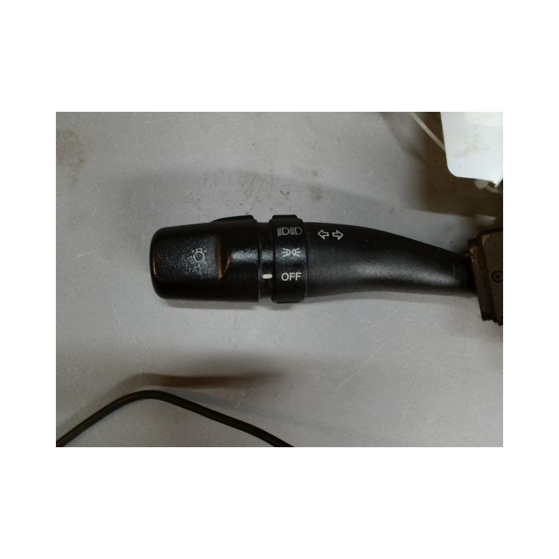 COMMANDE CLIGNOTANT KIA CERATO 5P