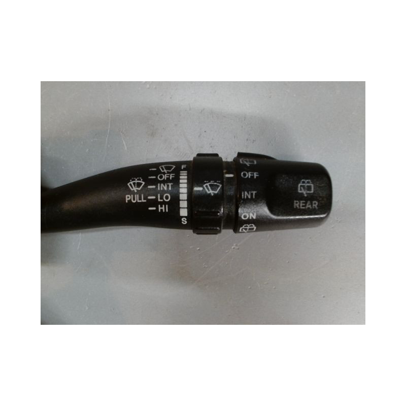 COMMANDE ESSUIE GLACE KIA CERATO 5P