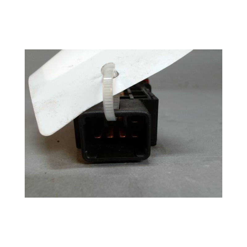 BOUTON DE WARNING KIA CERATO 5P