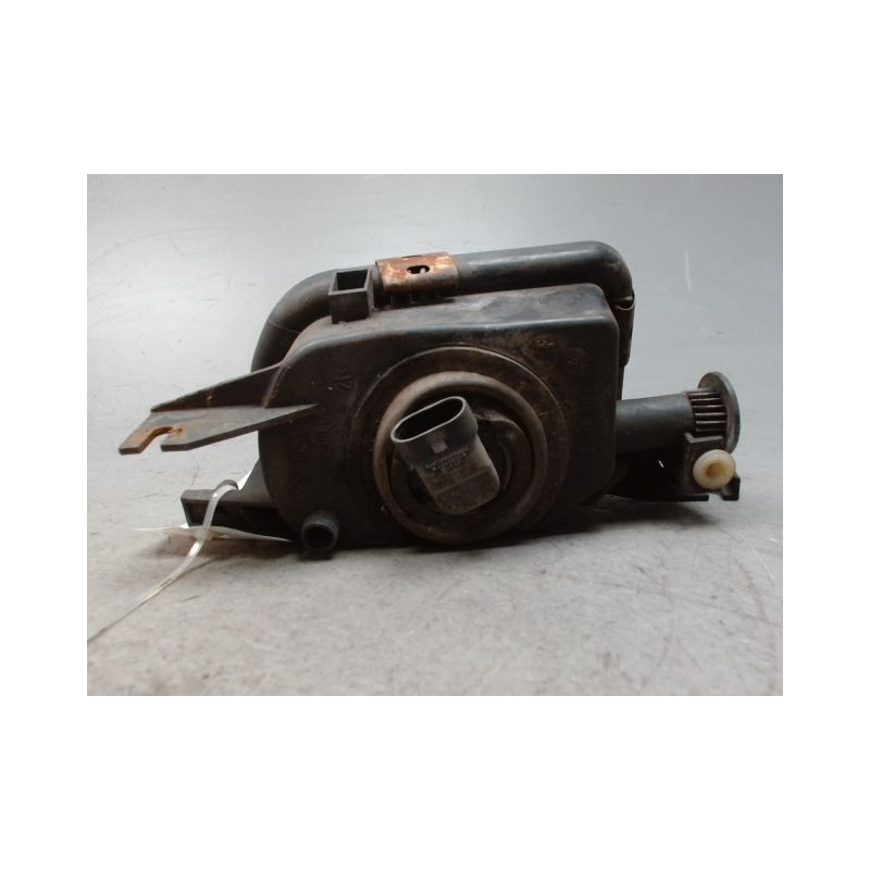 PHARE ANTIBROUILLARD AVANT DROIT MERCEDES CLASSE C 2000-