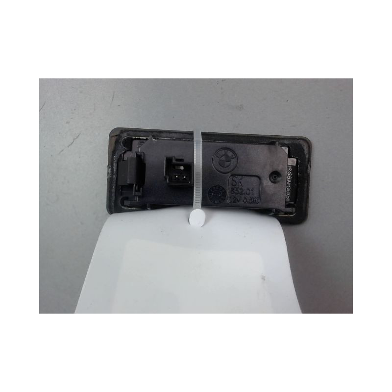 ECLAIREUR PLAQUE DE POLICE GAUCHE BMW X1