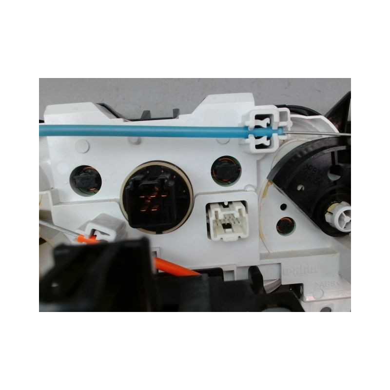COMMANDE DE CHAUFFAGE MAZDA 2 II Phase 1 2007-2011