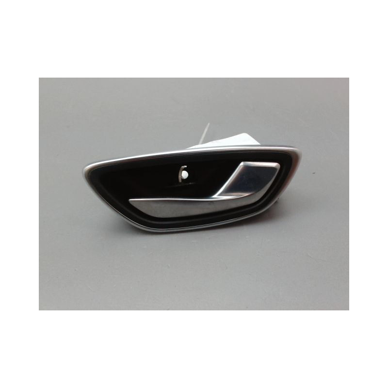 POIGNEE INTERIEURE PORTE AVANT DROIT RENAULT TALISMAN