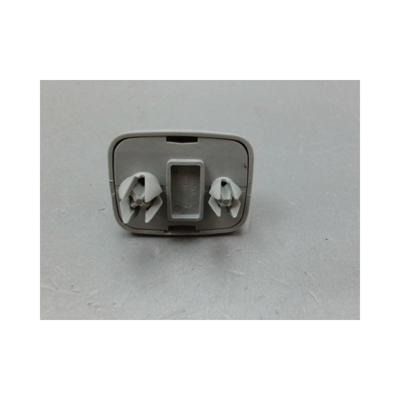 CROCHET FIXATION PARE SOLEIL D AUDI A1