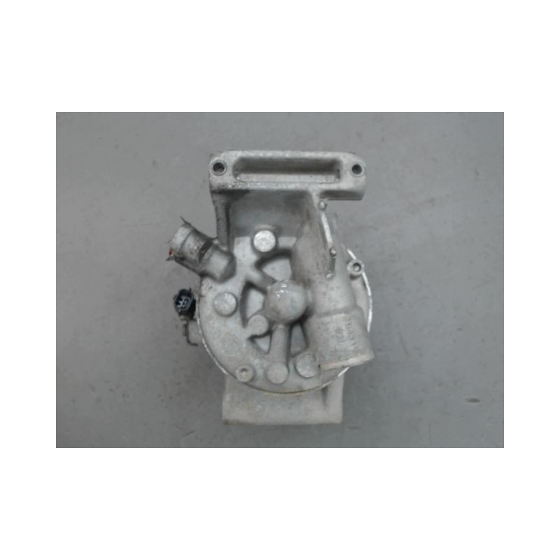 COMPRESSEUR AIR CONDITIONNE DACIA DUSTER