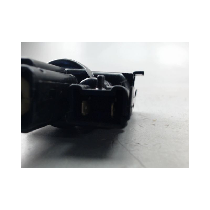 ACTIONNEUR TRAPPE CARBURANT RENAULT CLIO