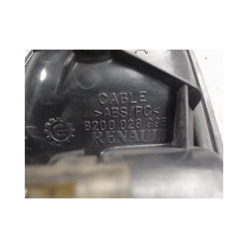 POIGNEE INTERIEURE PORTE AVANT DROIT RENAULT TRAFIC