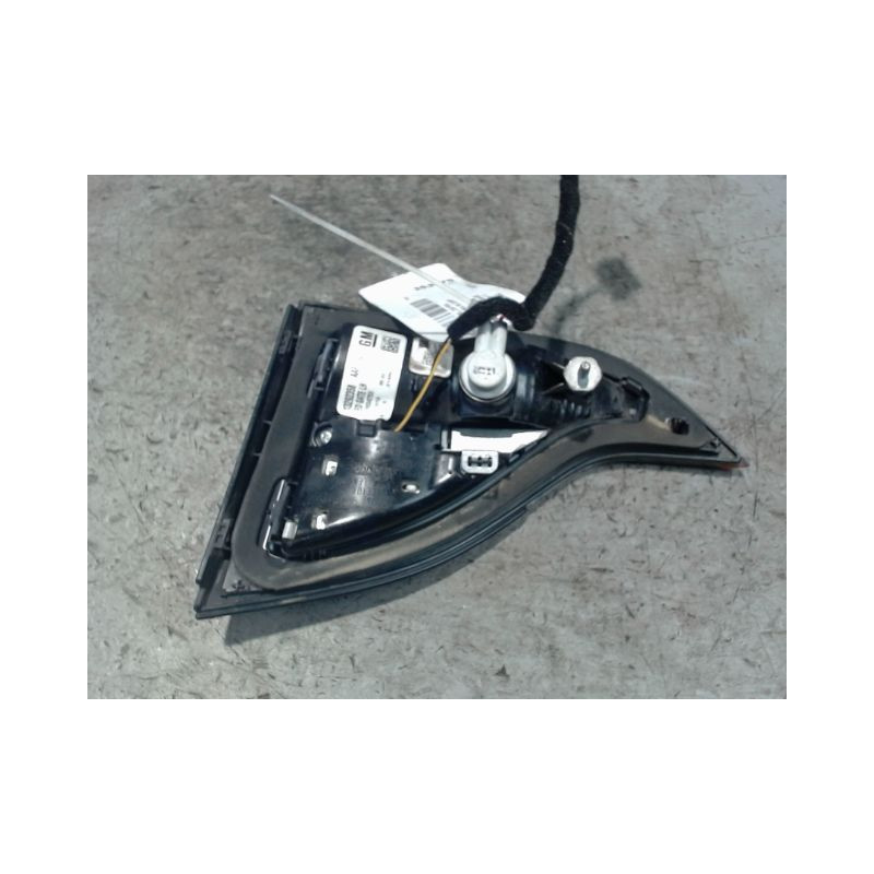 FEU ARRIERE INTERIEUR GAUCHE OPEL ZAFIRA 2006-