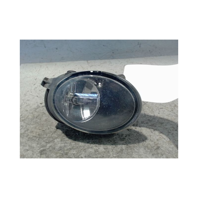 PHARE ANTIBROUILLARD AVANT DROIT AUDI A6 2004-