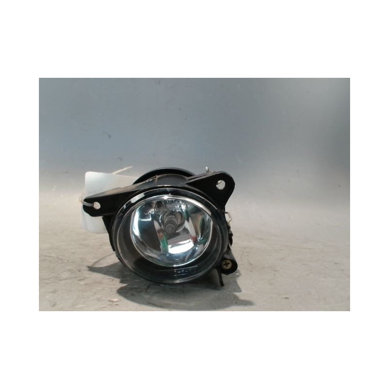 PHARE ANTIBROUILLARD AVANT DROIT VOLKSWAGEN POLO 99-2001