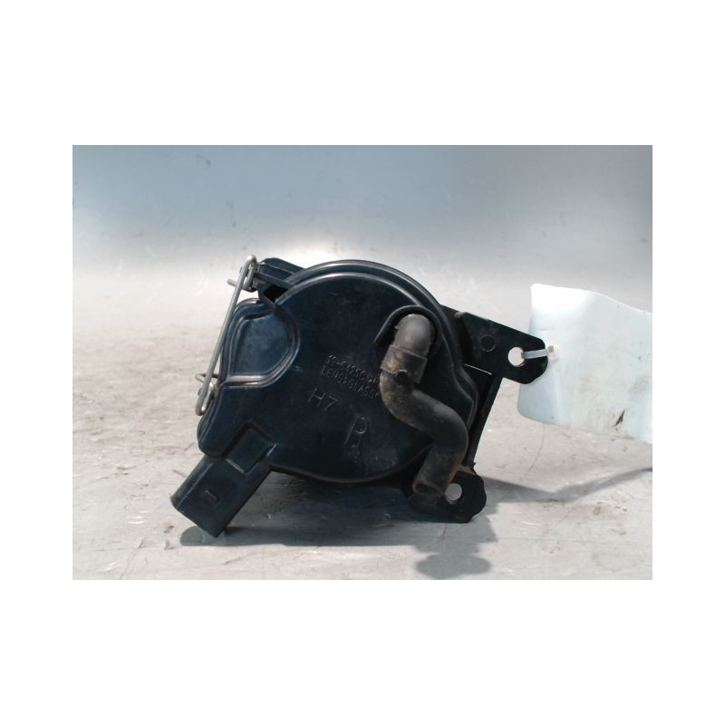 PHARE ANTIBROUILLARD AVANT DROIT VOLKSWAGEN POLO 99-2001