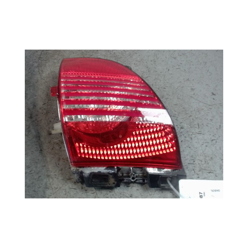 FEU RECUL DROIT PEUGEOT 2008