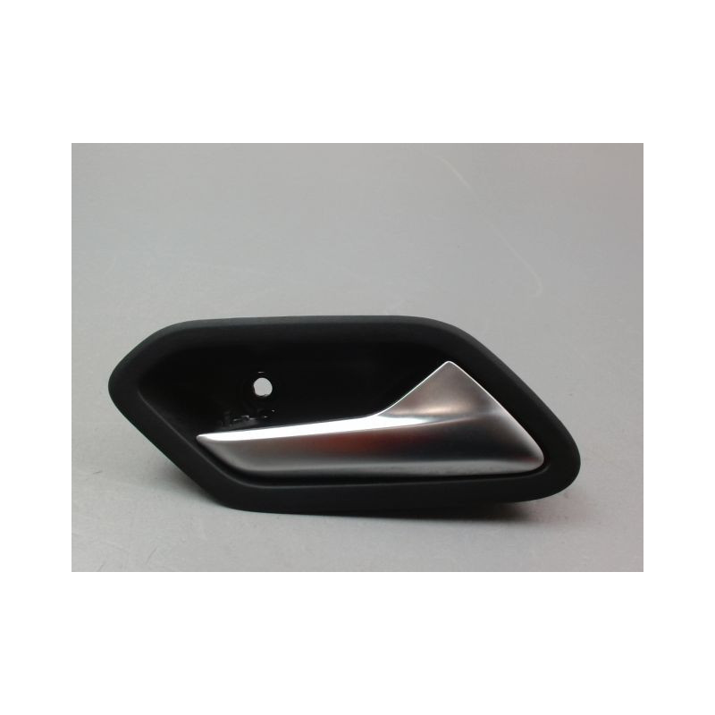 POIGNEE INTERIEURE PORTE AVANT DROIT DACIA DUSTER BREAK Phase 2 2013-...