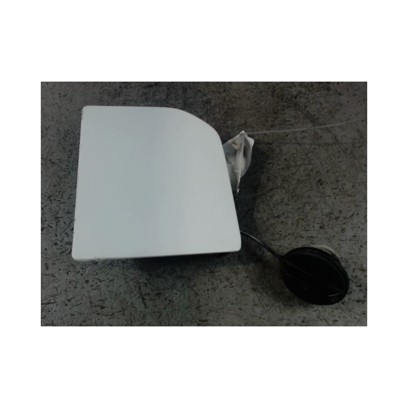 VOLET DE TRAPPE CARBURANT NISSAN NV200