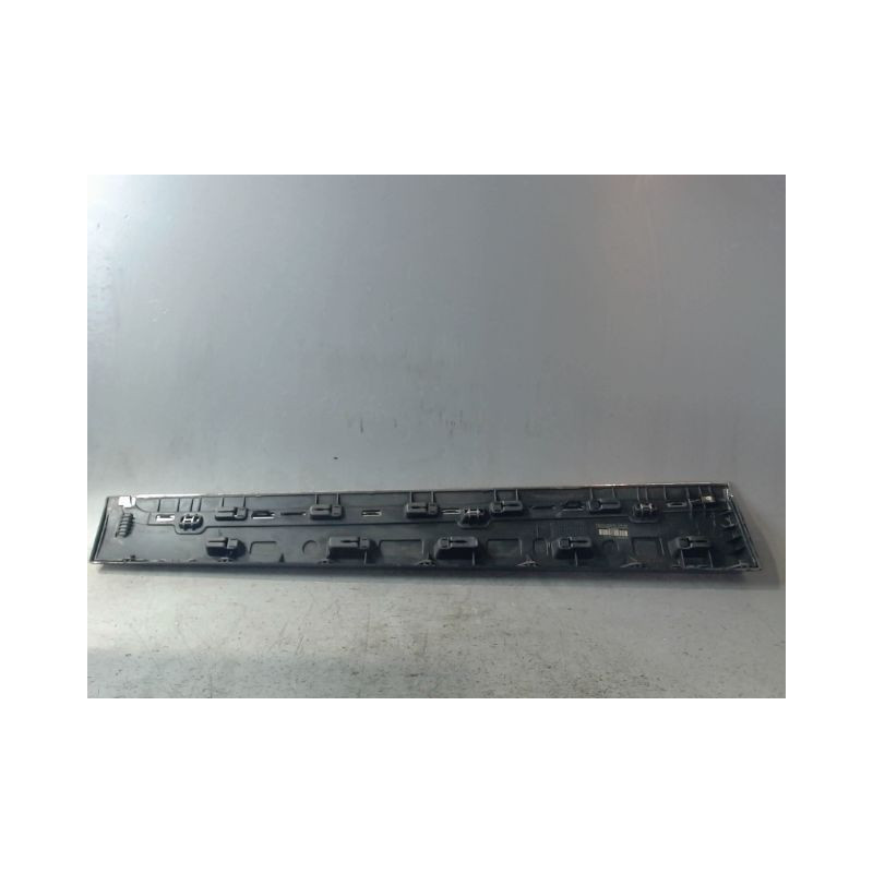 PROTECTION PORTE AVANT DROIT RENAULT SCENIC III 2009-