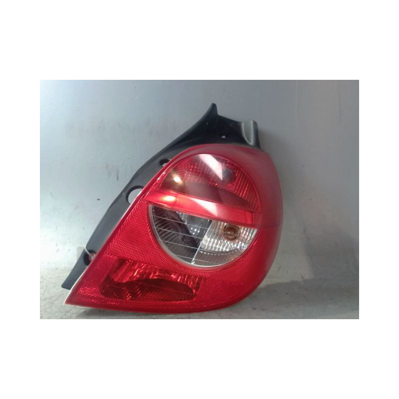 FEU ARRIERE DROIT RENAULT CLIO III 2007-