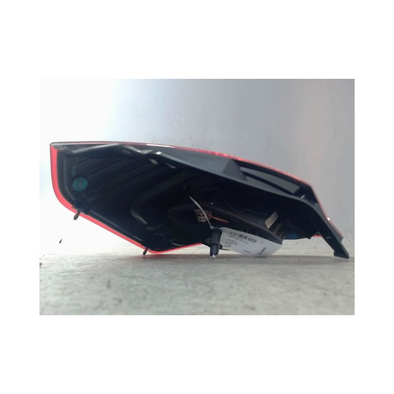 FEU ARRIERE DROIT FORD FIESTA 2010-