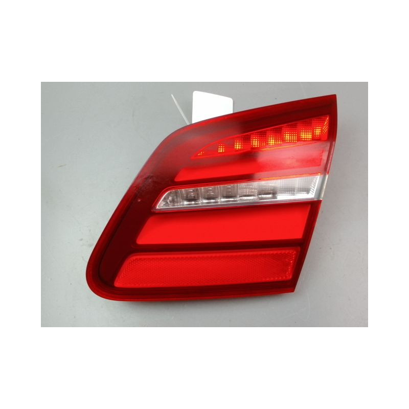 FEU ARRIERE INTERIEUR DROIT MERCEDES CLASSE B 2008-