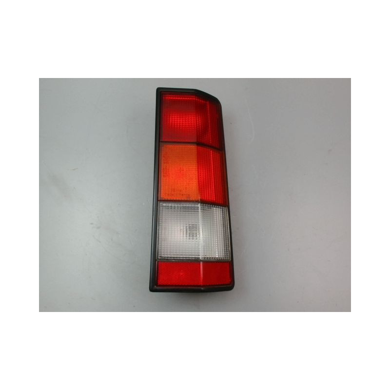 FEU ARRIERE DROIT RENAULT EXPRESS FG Phase 1 1985-1994